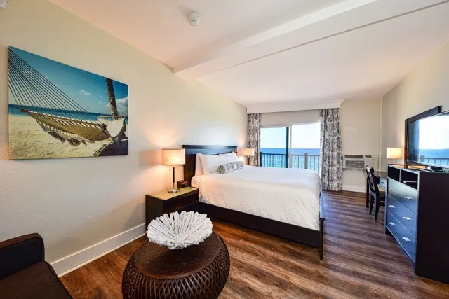 Standard, King Bed, Ocean Front، Sun Tower Motel On the Beach 2/2