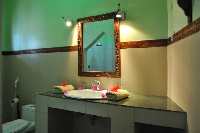 غرفة ثلاثية بسرير فردي بإطلالة على المسبح، Sea View Lodge Boutique Hotel 2/2