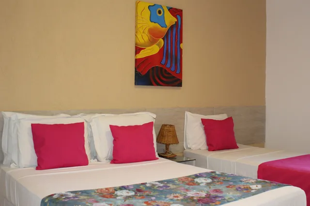 Sol, Family, Suite, 1 Queen and 3 Single Beds, Balcony، Pousada Encontro das Aguas 5/8