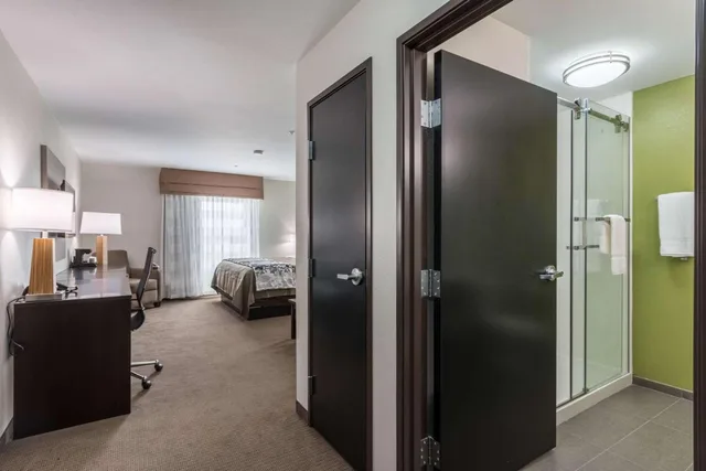 جناح بسرير كينج مع أريكة، Sleep Inn and Suites College Station Area 5/5