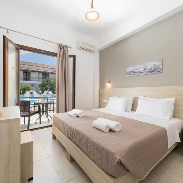 غرفة بسرير مزدوج أو سريرين منفصلين بشرفة، Lefkimi Hotel 3/7