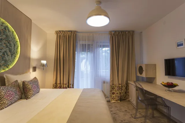 جناح فاخر بشرفة بغرفتي نوم، Boban Luxury Suites 4/8