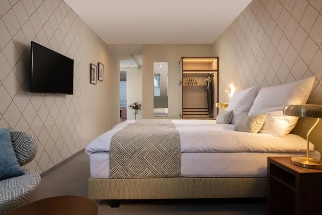 شقة بسرير كوين وسريرين منفصلين بشرفة بغرفتي نوم، Xerion Hotel 2/6