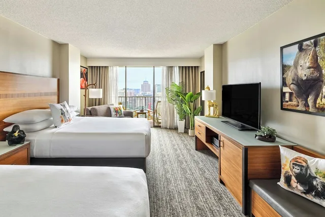 غرفة بسريرين مزدوجين بشرفة بإطلالة، San Antonio Marriott Riverwalk Hotel 6/7