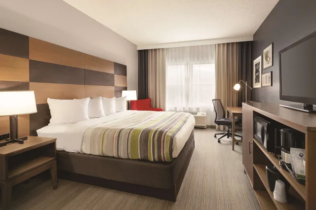 جناح استوديو بسرير كينج، Country Inn & Suites by Radisson, Boone, NC 1/2