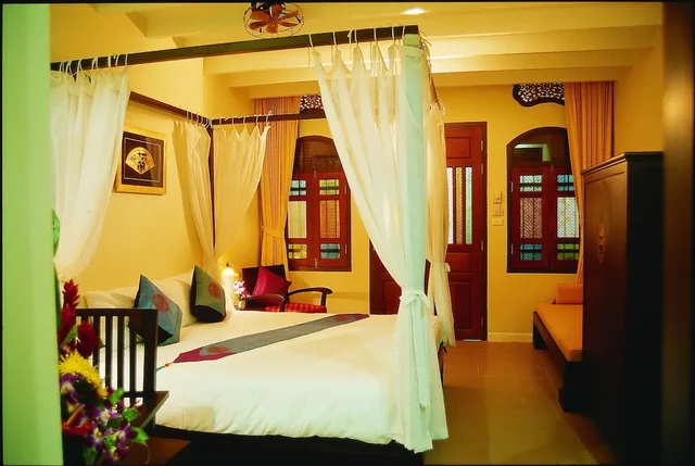 غرفة ديلوكس بسرير مزدوج بشرفة، The Old Phuket Karon Beach Resort 6/10