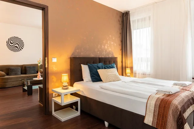 شقة بسرير مزدوج بشرفة بغرفة نوم واحدة مع أريكة، Hotel Gozsdu Court Ex Gozsdu Court Apartment 1/1