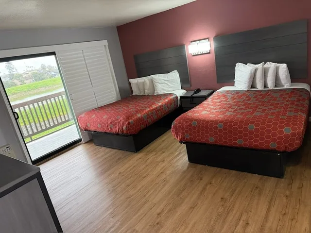 غرفة قياسية بسريرين كوين، Ocean Gate Inn 3/8