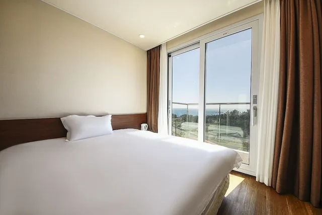 غرفة أساسية بسرير مزدوج بإطلالة على البحر، Jeju Ocean Blue Hotel 1/6