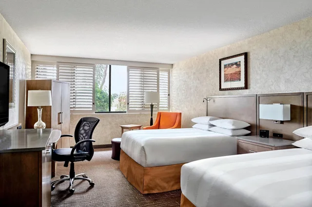 غرفة ديلوكس بسريرين كوين بشرفة، Phoenix Marriott Resort Tempe At the Buttes 4/10