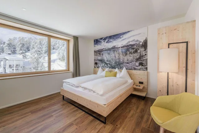 Comfort, Double Bed, Berghotel Randolins 2/4
