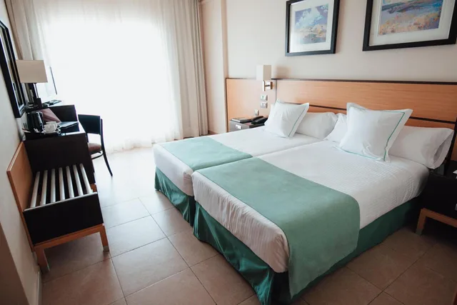 غرفة بسرير مزدوج أو سريرين منفصلين، Poseidon La Manga Hotel & Spa - Designed for Adults 5/10