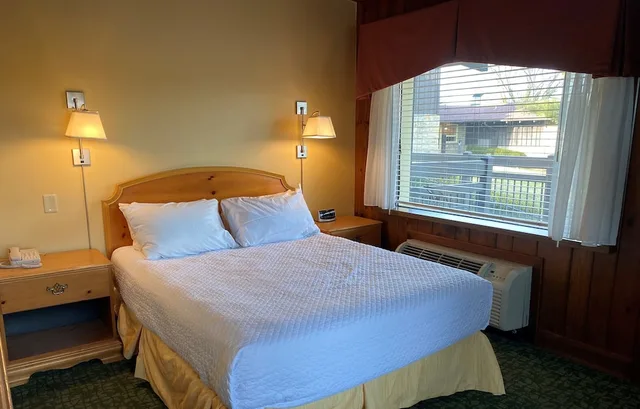 غرفة بسرير مزدوج، Oglebay Resort Conference Center 1/6