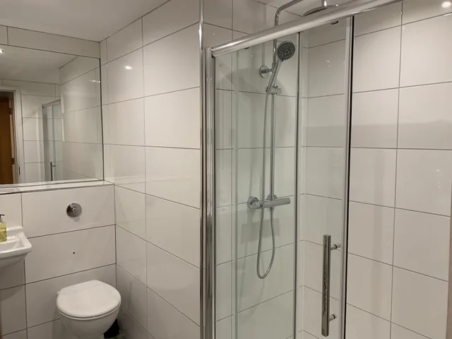 شقة سوبيريور بسرير كينج وسريرين منفصلين بغرفتي نوم، Tolbooth Apartments 10/10