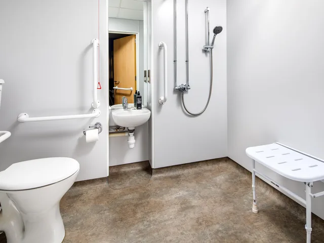 غرفة بسريرين منفصلين لذوي الإعاقة، Ibis Budget Sheffield Arena 4/4