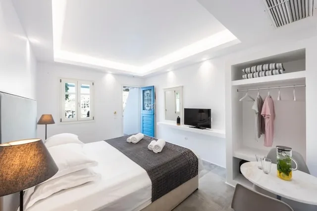 Superior, King Bed, Sea View, Pool Floor، Alexandros Studios And Apartments 4/6