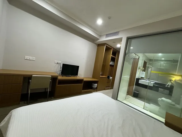 Economy, King Bed, No Window، NEW CAPE INN 1/5