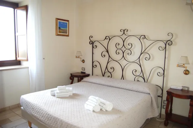 غرفة بسرير مزدوج، Relais Sant' Eligio 2/8