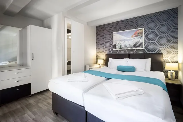 استوديو سوبيريور بإطلالة على الحديقة، Hotel Mika Downtown 1/3
