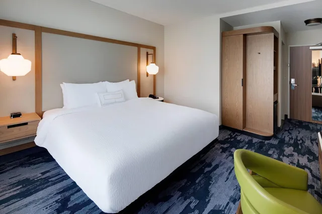 غرفة بسرير كينج بحوض استحمام لذوي الإعاقة، Fairfield Inn And Suites By Marriott Tampa Wesley Chapel 4/10
