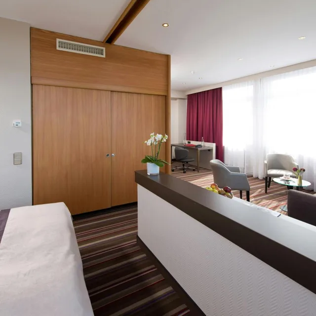 جناح ثلاثي بسرير فردي، LEONARDO HOTEL KARLSRUHE 3/6