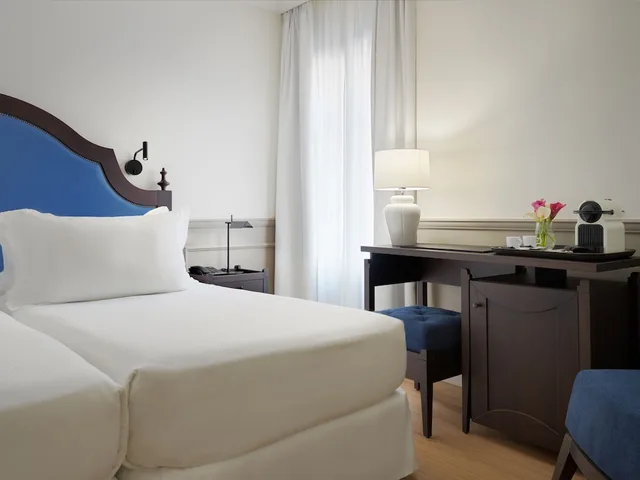 غرفة قياسية بسرير مزدوج أو سريرين منفصلين، H10 Corregidor Boutique Hotel 3/8