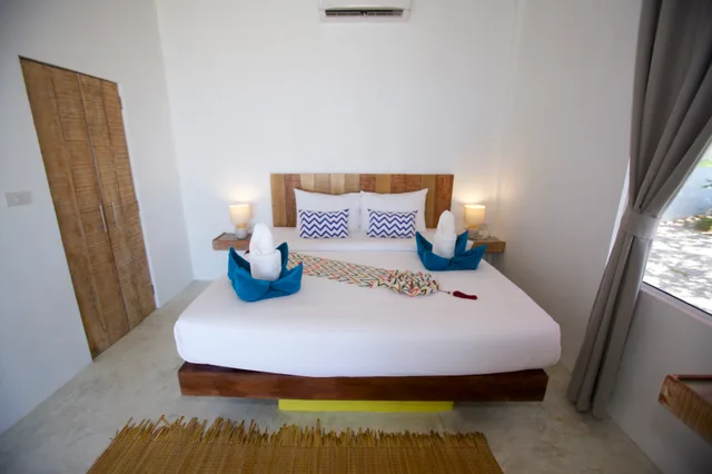 Cottage, Beach Front، Lime N Soda Beachfront Resort 2/4