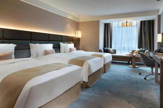 غرفة ديلوكس ثلاثية، Caesar Park Hotel Banqiao 2/3