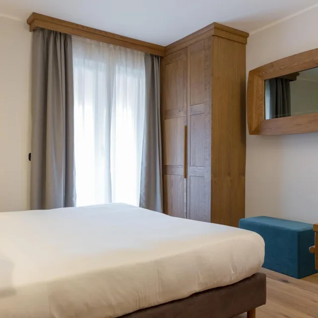 جناح جونيور، Duca D Aosta 1/6