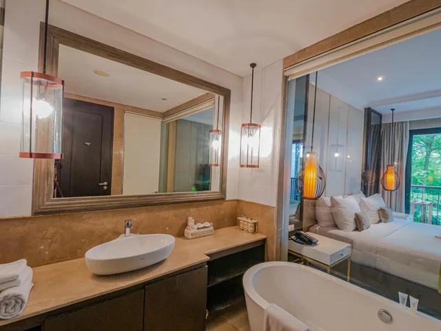 جناح جونيور بشرفة، Jambuluwuk Oceano Seminyak Hotel 7/10