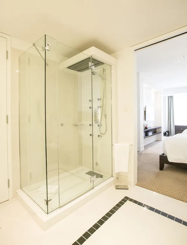 Urban, Suite, King and Double Bed, Lounge Access، Hotel Le Bonne Entente 3/5
