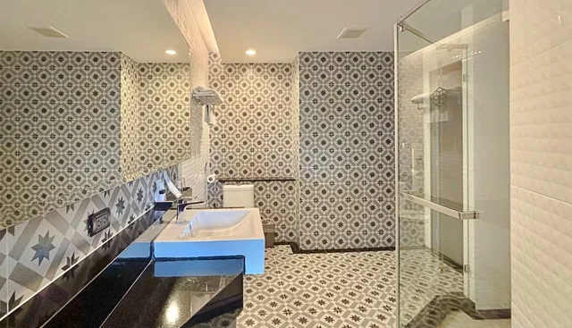 جناح بريميير بسرير كينج، Chezzotel Pattaya 5/6