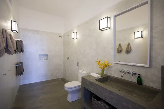 Mezzanine, King Bed، Arabella On Boossa 2/5