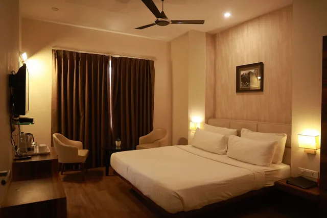 غرفة ديلوكس بسرير كوين، SAPNA CLARKS INN 2/9