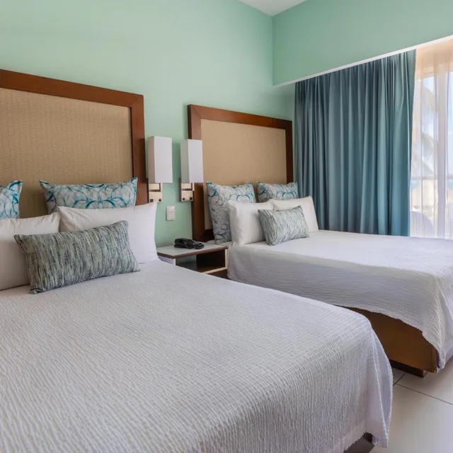 غرفة قياسية سوبيريور بإطلالة على البحر، Cancun Bay All Inclusive 2/10