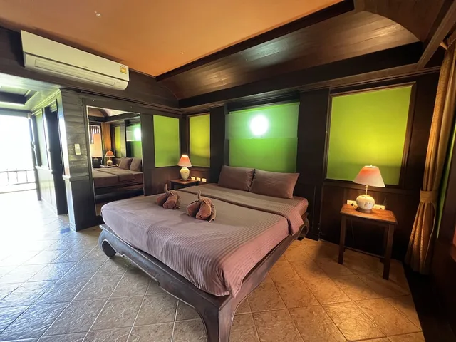 Superior, King Bed, Sea Breeze Resort 2/5
