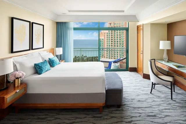 1 Bedroom, Ocean, Suite, King Bed, Sofa، The Reef Atlantis, Autograph Collection 1/2