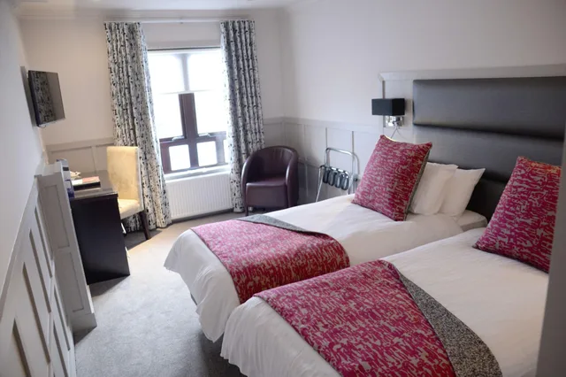 غرفة قياسية بسرير مزدوج أو سريرين منفصلين، Glynhill Hotel 2/6