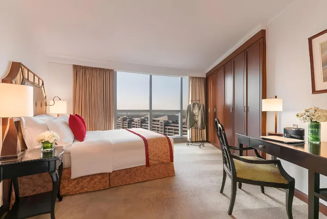 1 Bedroom, Serendipity, Suite, King Bed، Discovery Suites 1/2