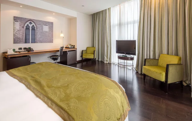 Connecting, Suite, King Bed, 2 Bathrooms, Sofa، Best Western Premier Bhr Treviso Hotel 4/7