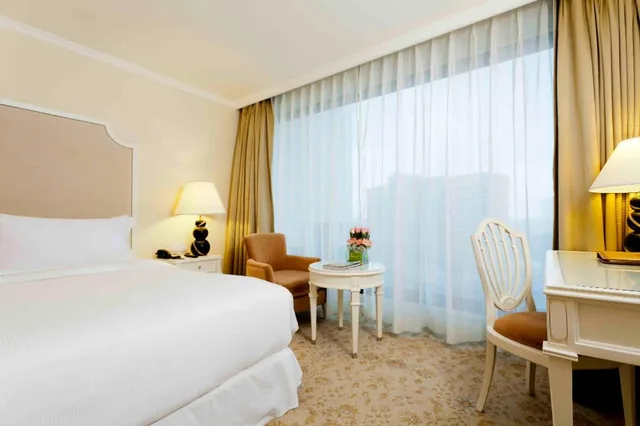 غرفة تنفيذية ثلاثية، The Kingsbury Colombo 1/1