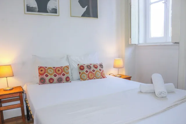 غرفة بسرير مزدوج بحمام مشترك، The Color Hostel 1/10