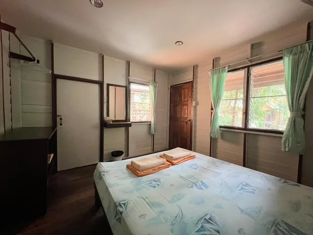 Bungalow, Double or Twin Bed, with Fan، Dream Valley Resort Tonsai Beach 1/2