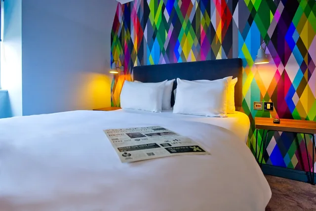 غرفة بسرير كينج، Village Manchester Hyde Hotel Leisure Club 3/4
