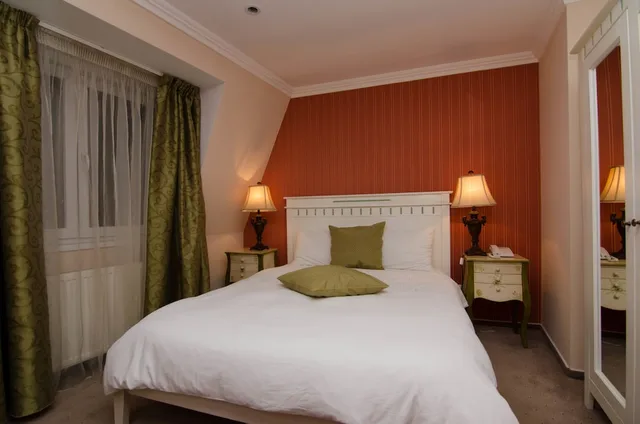 غرفة سوبيريور بسرير كوين، Hotel Boutique Monaco 1/3