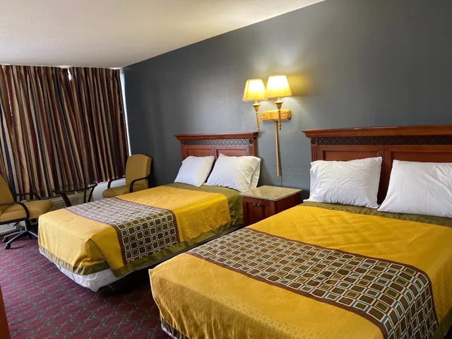 غرفة بسريرين مزدوجين للمدخنين، Budget Inn Roxboro 1/4