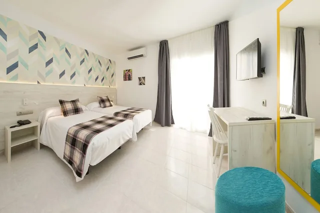 Twin Room 2ad، Hotel Vibra Lei Ibiza 3/6