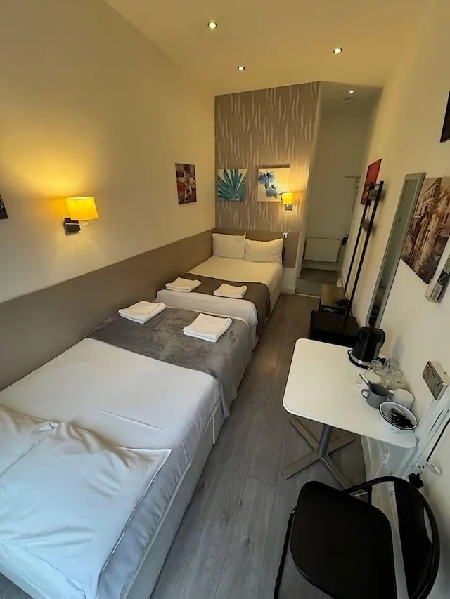 غرفة رباعية بسريرين مزدوجين، Tony's House Hotel 2/10