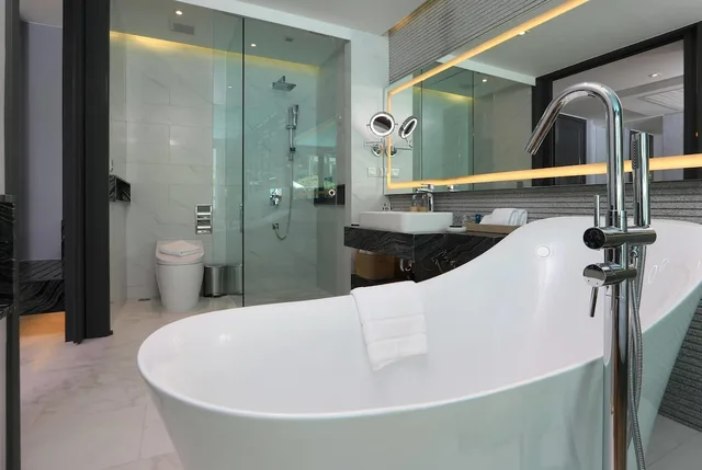 Studio, Suite, King Bed, Pool Access، Wyndham Grand Nai Harn Beach Phuket 5/7