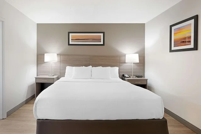 غرفة قياسية بسرير كينج، Quality Inn Idaho Falls 2/10